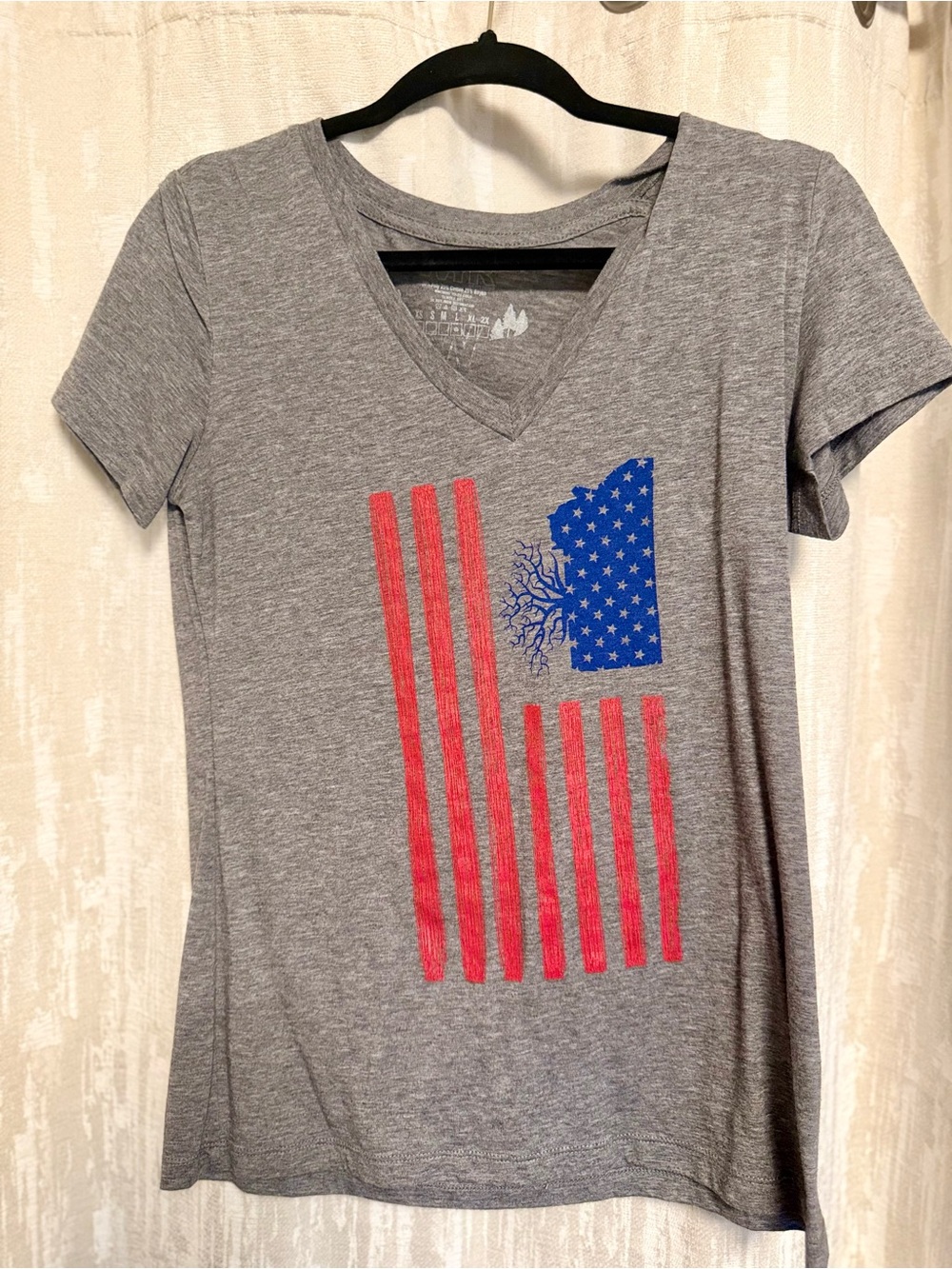Women's Gray V-Neck Short Sleeve Tee with Red & Blue Flag Graphic